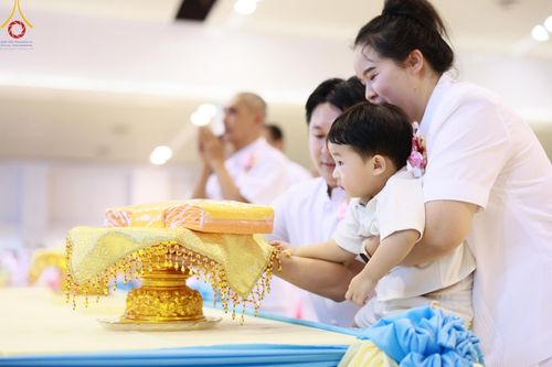 ภาพ No.160264:พิธีทอดผ้าป่าสมทบกฐินวัดพระธรรมกาย และสมทบกฐิน 30,000 วัดทั่วไทย ครั้งที่ 3 ณ สภาธรรมกายสากล วัดพระธรรมกาย วันพฤหัสบดีที่ 10 ตุลาคม พ.ศ. 2567