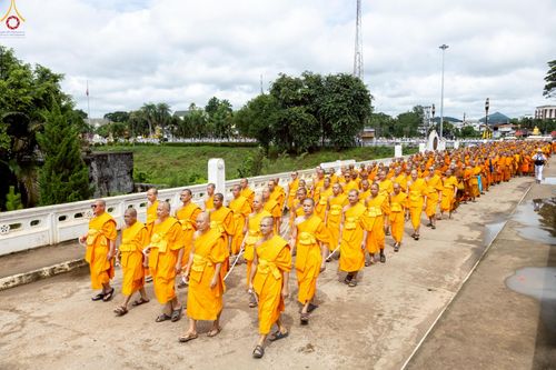 ภาพ No.239316:วันอาทิตย์ที่ 17 สิงหาคม พ.ศ. 2568 พิธีอัญเชิญรูปเหมือนพระมงคลเทพมุนี (สด จันทสโร) ณ ศาลากลางจังหวัดเลย ถึงลานพญานาค สวนสาธารณะกุดป่อง อ.เมือง จ.เลย