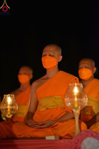 ภาพ No.109715:พิธีจุดประทีปถวายเป็นพุทธบูชา และบูชาธรรมมหาปูชนียาจารย์ วันที่ 10 มกราคม พ.ศ. 2567 ณ อนุสรณ์สถานคลองบางนางแท่น อ.สามพราน จ.นครปฐม