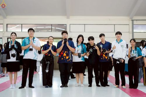 ภาพ No.243200:วันพฤหัสบดีที่ 4 กันยายน พ.ศ. 2568 เวลา 07.00-08.15 น. มหาวิทยาลัยเกษตรศาสตร์ กำแพงแสน ร่วมทำบุญตักบาตร Freshy KU85 พระสงฆ์ 85 รูป