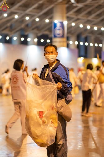 ภาพ No.121911:V.22 ต่อไป การเตรียมงาน เก็บงาน การรับบุญของเจ้าหน้าที่หน่วยงานต่างๆ เพื่อโครงการธรรมยาตรา กตัญญูบูชา มหาปูชนียาจารย์ พระมงคลเทพมุนี (สด จนฺทสโร) พระผู้ปราบมาร อนุสรณ์สถาน 7 แห่ง ปีที่ 12 ระหว่างวันที่ 2 - 31 มกราคม พ.ศ.2567