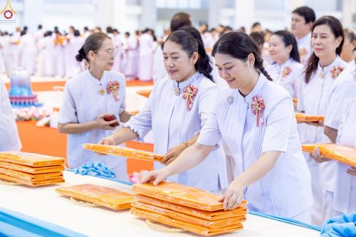 ภาพ No.244068:วันอาทิตย์ที่ 7 กันยายน พ.ศ. 2568 พิธีทอดผ้าป่าสมทบกฐินวัดพระธรรมกาย และสมทบกฐิน 30,000 วัดทั่วไทย ครั้งที่ 2 ณ ห้องแก้วสารพัดนึก 1 วัดพระธรรมกาย