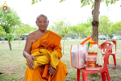 ภาพ No.238963:วันเสาร์ที่ 16 สิงหาคม พ.ศ. 2568 งานบุญประจำปี ครั้งที่ 20 พิธีทักษิณานุปทานแด่บรรพชน ตระกูลผ่องสวัสดิ์และหมู่ญาติที่ล่วงลับไปแล้ว ณ พระมหาเจดีย์ทัตตชีโว ศูนย์อบรมเยาวชนกาญจนบุรี