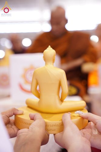 ภาพ No.60085:พิธีเจริญพระพุทธมนต์ "ฉลองอายุวัฒนมงคล 80 ปี หลวงพ่อธัมมชโย" พิธีถวายไทยธรรม คณะสงฆ์ 10,000 กว่าวัดทั่วประเทศ ในวันคุ้มครองโลก วันจันทร์ที่ 22 เมษายน พ.ศ. 2567 ณ สภาธรรมกายสากล วัดพระธรรมกาย จ.ปทุมธานี