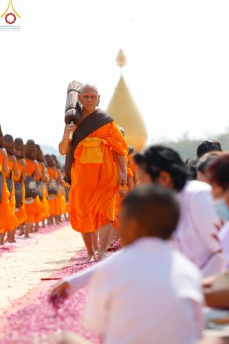 ภาพ No.129144:พระธรรมยาตราเดินธรรมยาตรา ณ ชุมชนรอบศูนย์ปฏิบัติธรรมภาคใต้ อ.บางกล่ำ จ.สงขลา วันที่ 10 มีนาคม พ.ศ. 2567