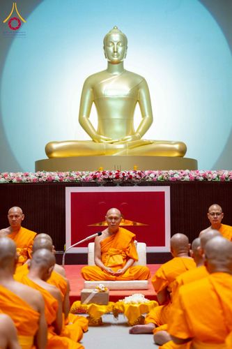 ภาพ No.277867:วันเสาร์ที่ 6 ธันวาคม พ.ศ. 2568 พิธีบรรพชาอุปสมบทและพิธีถวายบาตร โครงการอุปสมบทบูชาธรรมมหาปูชนียาจารย์ ประจำปี พ.ศ.2568 โครงการบวชพระนานาชาติ AEC และ WAB รุ่น CEO (นักบริหาร) รุ่นที่ 5 ณ มหาธรรมกายเจดีย์ วัดพระธรรมกาย