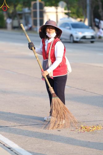 ภาพ No.191544:V.49 สารพัดV สารพัดดี ที่ธรรมยาตรา ในโครงการธรรมยาตรา กตัญญูบูชา มหาปูชนียาจารย์ พระมงคลเทพมุนี(สด จนฺทสโร) พระผู้ปราบมาร อนุสรณ์สถาน 7 แห่ง ปีที่ 13 ระหว่างวันที่ 2-31 มกราคม พ.ศ. 2568