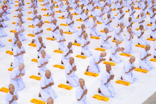 ภาพ No.180680:พิธีบรรพชาอุปสมบท โครงการอุปสมบทบูชาธรรมมหาปูชนียาจารย์ ประจำปีพุทธศักราช 2567 วันเสาร์ที่ 7 ธันวาคมพ.ศ. 2567 ณ วัดพระธรรมกาย จ.ปทุมธานี