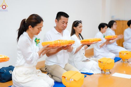 ภาพ No.147568:พิธีตัดปอยผม ขอขมา มอบบาตร ผ้าไตร โครงการปฐมอุปสมบท สมโภชอุโบสถ บูชาธรรม 80 ปี หลวงพ่อธัมมชโย ณ วัดพระธรรมกายโทชิหงิ ประเทศญี่ปุ่น วันพฤหัสบดีที่ 8 สิงหาคม พ.ศ. 2567