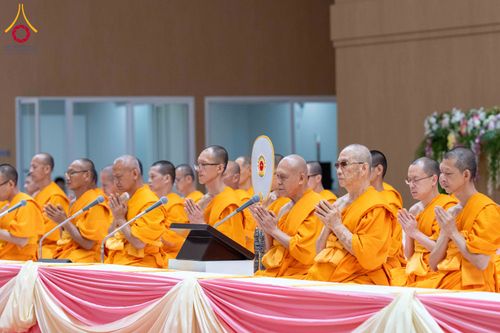 ภาพ No.313653:วันอาทิตย์ที่ 15 มีนาคม พ.ศ. 2569 พิธีร่วมบุญบรรพชาสามเณร 5000 รูป ณ ห้องแก้วสารพัดนึก 2 สภาธรรมกายสากล วัดพระธรรมกาย