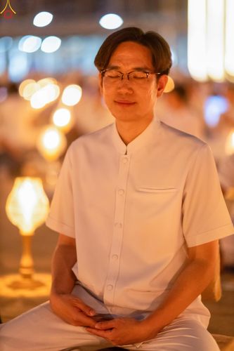 ภาพ No.308075:วันที่ 31 มกราคม พ.ศ. 2569 พิธีจุดประทีปธรรมถวายเป็นพุทธบูชา  และบูชาธรรมมหาปูชนียาจารย์ (ภาพชุดที่ 3) ณ วัดพระธรรมกาย ปทุมธานี ในโครงการธรรมยาตรา กตัญญูบูชา มหาปูชนียาจารย์ พระมงคลเทพมุนี(สด จนฺทสโร) พระผู้ปราบมาร อนุสรณ์สถาน 7 แห่ง ปีที่ 14