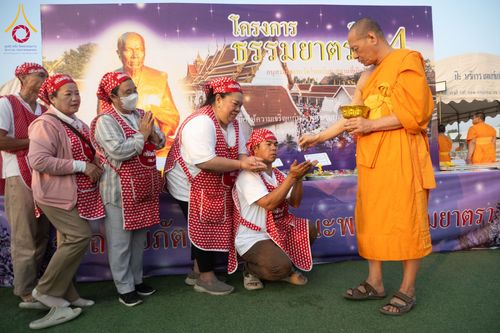 ภาพ No.294796:วันที่ 15 มกราคม พ.ศ. 2569 พิธีถวายภัตตาหารเป็นสังฆทาน แด่พระธรรมยาตรา ณ วัดโบสถ์บน ต.บางคูเวียง จ.นนทบุรี อนุสรณ์สถานลำดับที่ 4 สถานที่เกิดด้วยกายธรรม ในโครงการธรรมยาตรา กตัญญูบูชา มหาปูชนียาจารย์ พระมงคลเทพมุนี(สด จนฺทสโร) พระผู้ปราบมาร อนุสรณ์สถาน 7 แ