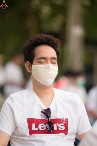 ภาพ No.73436:พิธีจุดประทีปถวายเป็นพุทธบูชา และบูชาธรรมมหาปูชนียาจารย์ ในโครงการธรรมยาตรากตัญญูบูชา มหาปูชนียาจารย์ พระมงคลเทพมุนี(สด จนฺทสโร) พระผู้ปราบมาร ปีที่ 11 ณ อนุสรณ์สถานลำดับที่ 4 สถานที่เกิดด้วยกายธรรม วัดโบสถ์ (บน) บางคูเวียง อ.บางกรวย จ.นนทบุรี วันที่ 21 