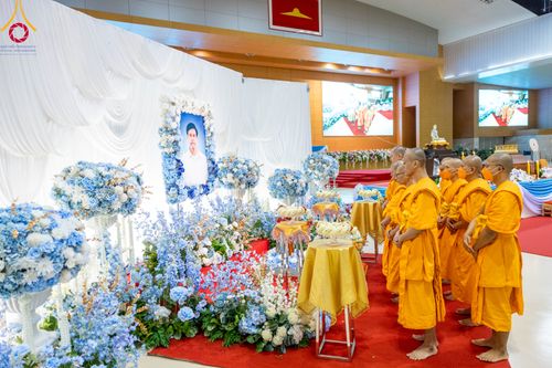 ภาพ No.90696:พิธีบำเพ็ญกุศลสวดพระอภิธรรม อุบาสกถาวร พรหมถาวร (อุบาสกผู้ปั้นพระ) วันอาทิตย์ที่ 15 ตุลาคม พ.ศ. 2566 ณ ห้องแก้วสารพัดนึก 1 สภาธรรมกายสากล วัดพระธรรมกาย จ.ปทุมธานี