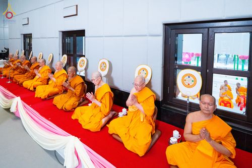 ภาพ No.332415:วันเสาร์ที่ 6 มิถุนายน พ.ศ.2569 พิธีต้อนรับสัญญาบัตร พัดยศ พระราชภาวนาวชิรวิเทศ วิ. ณ อุโบสถพระไตรปิฏก วัดพระธรรมกาย