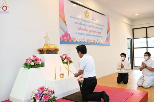 ภาพ No.77345:โครงการเสริมสร้างมาตรฐานคุณธรรมจริยธรรมของพนักงาน และลูกจ้างเทศบาลเมืองคลองหลวง ประจำปีงบประมาณ พ.ศ.๒๕๖๖  วันอังคารที่ ๒๘ กุมภาพันธ์ พ.ศ.๒๕๖๖  ณ วัดพระธรรมกาย อ.คลองหลวง จ.ปทุมธานี