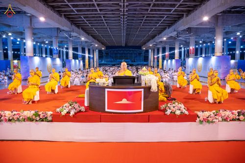 ภาพ No.81916:พิธีฉลองชัยสวดธรรมจักรครบ 5,399,999,999  จบ เนื่องในวันวิสาขบูชา วันเสาร์ที่ 3 มิถุนายน 2566 ณ ลานธรรมพระมหาธรรมกายเจดีย์ วัดพระธรรมกาย จ.ปทุมธานี