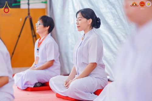 ภาพ No.284524:วันพุธที่ 17  ธันวาคม พ.ศ.2568  พิธีบวชอุบาสิกาแก้ว อินโดนีเซีย ณ ประเทศอินโดนีเซีย