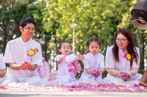ภาพ No.304068:วันที่ 25 มกราคม พ.ศ. 2569 พิธีต้อนรับพระธรรมยาตรา  รร.สามัคคีราษฏร์บำรุง-วัดพระธรรมกาย ในโครงการธรรมยาตรา กตัญญูบูชา มหาปูชนียาจารย์ พระมงคลเทพมุนี(สด จนฺทสโร) พระผู้ปราบมาร อนุสรณ์สถาน 7 แห่ง ปีที่ 14