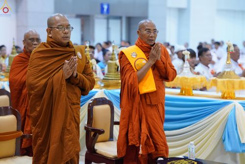 ภาพ No.327723:วันที่ 3 พฤษภาคม พ.ศ.2569 พิธีรับมอบพระบรมสารีริกธาตุ จากสาธารณรัฐแห่งสหภาพเมียนมา ณ ห้องแก้วสารพัดนึก วัดพระธรรมกาย