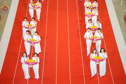 ภาพ No.134368:พิธีทอดผ้าป่าสมทบ มหาสังฆทาน 10,000 วัด ทั่วไทย วันอาทิตย์ต้นเดือนที่ 7 เมษายน พ.ศ.2567 ณ ห้องแก้วสารพัดนึก 1 สภาธรรมกายสากล  วัดพระธรรมกาย จ.ปทุมธานี