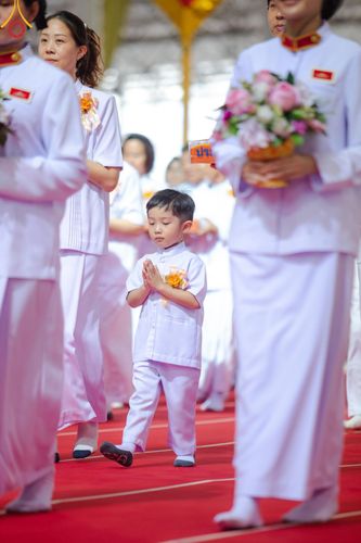 ภาพ No.167767:พิธีทอดกฐิน และ พิธีกรานกฐิน ในวันอาทิตย์ที่ 3 พฤศจิกายน พ.ศ. 2567 ณ วัดพระธรรมกาย จ.ปทุมธานี