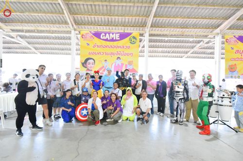 ภาพ No.193930:วัดพระธรรมกาย จัดงานวันเด็กแห่งชาติ ประจำปี พ.ศ.2568 ออกร้านอาหาร 200 ร้าน มอบของขวัญหลายหมื่นชิ้น วันที่ 12 มกราคม พ.ศ. 2568 วัดพระธรรมกาย อ.คลองหลวง จ.ปทุมธานี