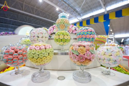 ภาพ No.258193:วันอาทิตย์ที่ 5 ตุลาคม พ.ศ. 2568 พิธีบูชาข้าวพระ ณ สภาธรรมกายสากล วัดพระธรรมกาย