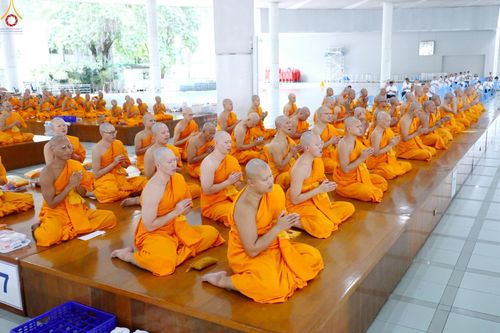 ภาพ No.240142:วันเสาร์ที่ 23 สิงหาคม พ.ศ. 2568 (วันพระ แรม 14 ค่ำ เดือน 9) พิธีบุพเปตพลี ครั้งที่ 169 ร่วมอุทิศบุญแด่หมู่ญาติที่ล่วงลับไปแล้ว และสืบทอดอายุพระพุทธศาสนา ณ หอฉันคุณยายอาจารย์ฯ วัดพระธรรมกาย