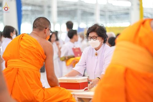 ภาพ No.80586:พิธีถวายทุนสนับสนุนการสร้าง พระไตรปิฎกฉบับธรรมชัย วันเสาร์ที่ 29 เมษายน พ.ศ. 2566 ณ สภาธรรมกายสากล วัดพระธรรมกาย