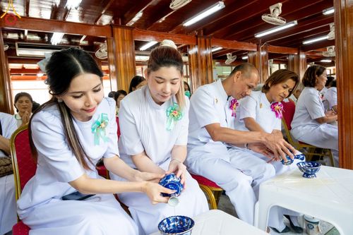 ภาพ No.203444:พิธีทอดผ้าป่าทำนุบำรุงศาสนสถาน ณ วัดปรางค์หลวง ตำบลบางม่วง อำเภอบางใหญ่ จังหวัดนนทบุรี ในโครงการธรรมยาตรา กตัญญูบูชา มหาปูชนียาจารย์ พระมงคลเทพมุนี(สด จนฺทสโร) พระผู้ปราบมาร อนุสรณ์สถาน 7 แห่ง ปีที่ 13 วันที่ 29 มกราคม พ.ศ. 2568