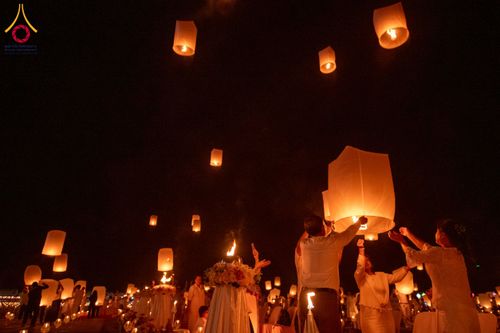 ภาพ No.266168:วันพุธที่ 5 พฤศจิกายน พ.ศ. 2568 (วันพระ ขึ้น 15 ค่ำ เดือน 12) พิธีจุดประทีปโคมลาน, โคมลอย และลอยกระทง ถวายประทีปเป็นพุทธบูชา สร้างความสว่างไสวให้กับแผ่นดินด้วยแสงธรรม ณ พุทธอุทยานนานาชาติ จังหวัดหนองคาย