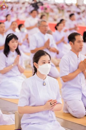 ภาพ No.151511:พิธีจุดเทียนใจ ไฟนิรันดร์ อนันตชัย ณ สภาธรรมกายสากล วัดพระธรรมกาย วันอาทิตย์ต้นเดือนที่ 1 กันยายน พ.ศ. 2567