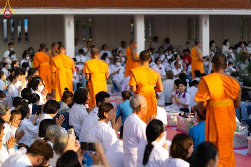 ภาพ No.116105:พิธีตักบาตรพระธรรมยาตรา ณ อนุสรณ์สถานลำดับที่ 4 สถานที่เกิดด้วยกายธรรม วัดโบสถ์(บน) จ.นนทบุรี วันที่ 21 มกราคม พ.ศ. 2567