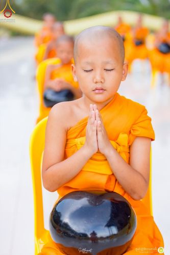 ภาพ No.222213:วันที่ 26-27 เมษายน พ.ศ. 2568 ศูนย์ปฏิบัติธรรมสวนผึ้ง ร่วมกับ ธุดงค์คสถานประจวบคีรีขันธ์ และวัดอ่าวน้อย  จัดกิจกรรมเดินธรรมยาตรา ตักบาตรข้าวสารอาหารแห้ง และจุดประทีปถวายเป็นพุทธบูชา ณ วัดอ่าวน้อย จ.ประจวบคีรีขันธ์