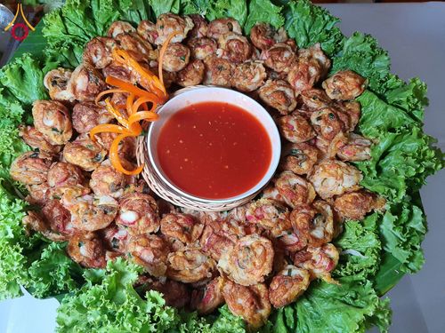 ภาพ No.196423:พิธีถวายภัตตาหารเป็นสังฆทาน แด่พระธรรมยาตรา ณ วัดโบสถ์(บน) ตำบลบางคูเวียง อำเภอบางกรวย จังหวัดนนทบุรี ในโครงการธรรมยาตรา กตัญญูบูชา มหาปูชนียาจารย์ พระมงคลเทพมุนี(สด จนฺทสโร) พระผู้ปราบมาร อนุสรณ์สถาน 7 แห่ง ปีที่ 13 วันที่ 17 มกราคม พ.ศ. 2568