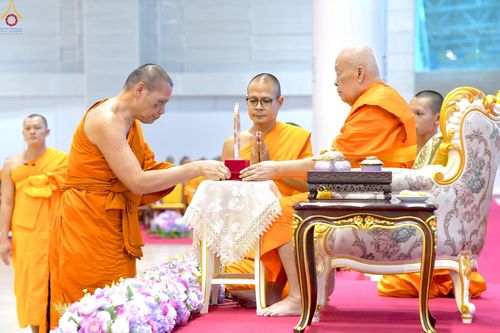 ภาพ No.236280:วันที่ 3 สิงหาคม พ.ศ. 2568 พิธีมุทิตาสักการะพระภิกษุ ผู้สอบได้เปรียญธรรม 9 ประโยค ระดับโลก ปีที่ 37, พิธีมอบโล่และทุนการศึกษา สำนักเรียนบาลีดีเด่นทั่วประเทศ ณ ห้องแก้วสารพัดนึก 1 วัดพระธรรมกาย