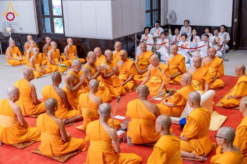 ภาพ No.223805:วันอาทิตย์ที่ 11 พฤษภาคม พ.ศ. 2568 พิธีอุปสมบทสามเณรเปรียญธรรมอุปสมบทอุทิศชีวิต 9 รูป อุบาสก 1 ท่าน ณ อุโบสถพระไตรปิฏกวัดพระธรรมกาย