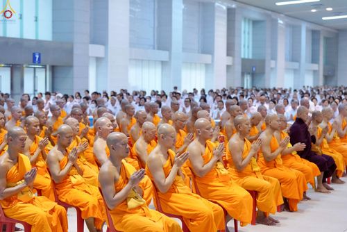 ภาพ No.243669:วันอาทิตย์ที่ 7 กันยายน พ.ศ. 2568 พิธีบูชาครูผู้ค้นพบวิชชาธรรมกาย , พิธีบูชาข้าวพระ ณ สภาธรรมกายสากล วัดพระธรรมกาย