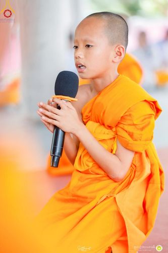 ภาพ No.216018:วันพฤหัสบดีที่ 3 เมษายน พ.ศ. 2568 พิธีบรรพชาสามเณร ภาคฤดูร้อน รุ่นที่ 15  บูชาธรรมหลวงพ่อธัมมชโย 81 ปี 81 รูป ณ ศูนย์ปฏิบัติธรรมสวนผึ้ง จ.ราชบุรี