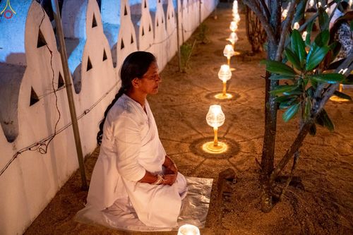 ภาพ No.230021:วันที่ 4 และ 12 พฤษภาคม พ.ศ. 2568 พิธีจุดวิสาขประทีป ถวายเป็นพุทธบูชา ณ วัดสุภัทรารามา มหาวิหาร เมืองบาดุลลา ประเทศศรีลังกา