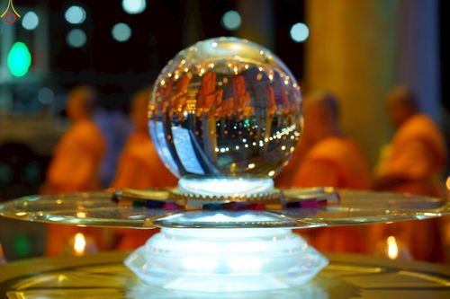 ภาพ No.241043:วันพุธที่ 27 สิงหาคม พ.ศ. 2568 พิธีจุดประทีป ในวันธรรมชัย ณ วัดพระธรรมกาย