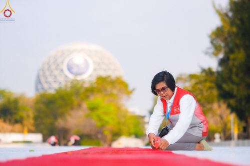 ภาพ No.208147:V.55 สารพัดV สารพัดดี ที่วัดพระธรรมกาย ในโครงการธรรมยาตรา กตัญญูบูชา มหาปูชนียาจารย์ พระมงคลเทพมุนี (สด จนฺทสโร) พระผู้ปราบมาร อนุสรณ์สถาน 7 แห่ง ปีที่ 13 ระหว่างวันที่ 2-31 มกราคม พ.ศ. 2568