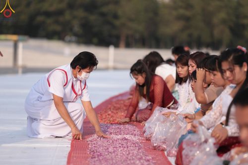 ภาพ No.121411:V.21 ลุยต่อ การเตรียมงาน เก็บงาน การรับบุญของเจ้าหน้าที่หน่วยงานต่างๆ เพื่อโครงการธรรมยาตรา กตัญญูบูชามหาปูชนียาจารย์ พระมงคลเทพมุนี (สด จนฺทสโร) พระผู้ปราบมาร อนุสรณ์สถาน 7 แห่ง ปีที่ 12 ระหว่างวันที่ 2 - 31 มกราคม พ.ศ.2567