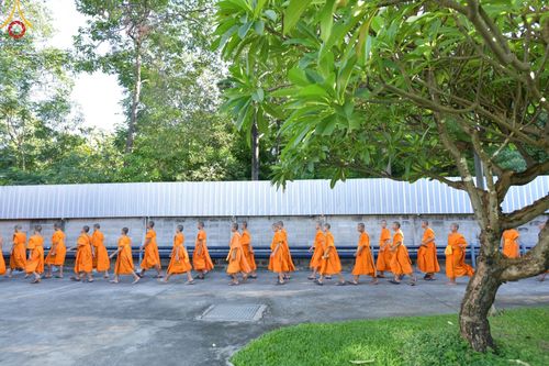 ภาพ No.147814:พิธีถวายภัตตาหารเมนูสวรรค์ ในพรรษาแห่งการเข้าถึงธรรม วันเสาร์ที่ 10 สิงหาคม พ.ศ. 2567 ณ หอฉันคุณยายอาจารย์ฯ วัดพระธรรมกาย