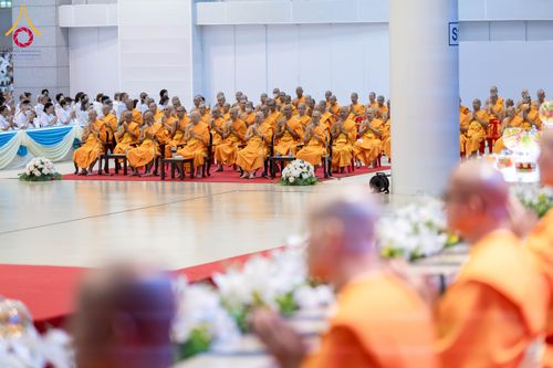 ภาพ No.287666:วันที่ 1 มกราคม พ.ศ. 2569 พิธีบูชาข้าวพระ ณ สภาธรรมกายสากล วัดพระธรรมกาย