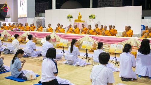 ภาพ No.303537:วันที่ 27 มกราคม พ.ศ. 2569 พิธีถวายภัตตาหารเป็นสังฆทาน แด่พระธรรมยาตรา ณ วัดพระธรรมกาย  จังหวัดปทุมธานี ในโครงการธรรมยาตรา กตัญญูบูชา มหาปูชนียาจารย์ พระมงคลเทพมุนี(สด จนฺทสโร) พระผู้ปราบมาร อนุสรณ์สถาน 7 แห่ง ปีที่ 14