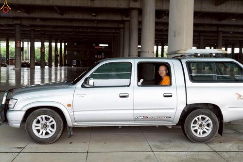 ภาพ No.225302:วันที่ 20 - 27 เมษายน พ.ศ. 2568 "ภาพแห่งความปลื้มที่ไม่มีวันจบ" คณะสงฆ์สามเณร เจ้าหน้าที่ และสาธุชน ร่วมแรงร่วมใจกันเตรียมงานและเก็บงาน เพื่อวันคุ้มครองโลก พิธีถวายมหาสังฆทานคณะสงฆ์ 40,000 กว่าวัดทั่วประเทศ