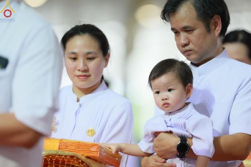 ภาพ No.154746:พิธีทอดผ้าป่าสมทบกฐินวัดพระธรรมกาย และสมทบกฐิน 30,000 วัดทั่วไทย ครั้งที่ 2 ณ สภาธรรมกายสากล วัดพระธรรมกาย วันอังคารที่ 17 กันยายน พ.ศ. 2567