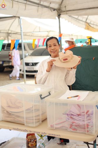 ภาพ No.306706:ภาพเบื้องหลังอาสาสมัครรวมใจ ชุดที่ 5 ในโครงการธรรมยาตรา กตัญญูบูชา มหาปูชนียาจารย์ พระมงคลเทพมุนี(สด จนฺทสโร) พระผู้ปราบมาร อนุสรณ์สถาน 7 แห่ง ปีที่ 14